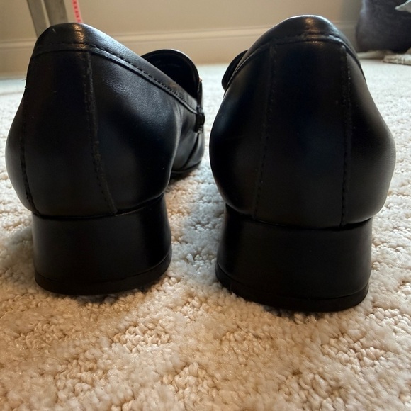 Steve Madden Hartlyn Heel Bit Slip on leather loafers black gold women’s 6.5 - Picture 6 of 9